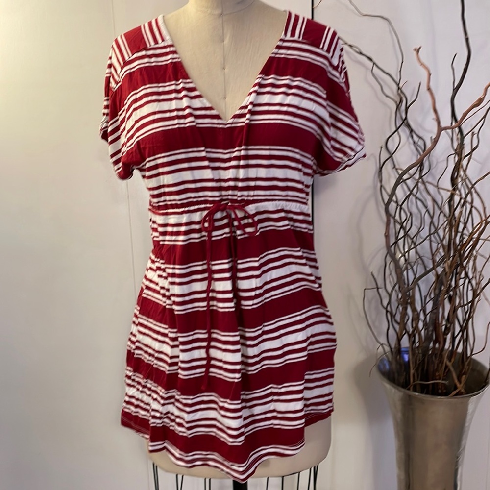 Bump Start by Motherhood short sleeve striped v-neck top with tie